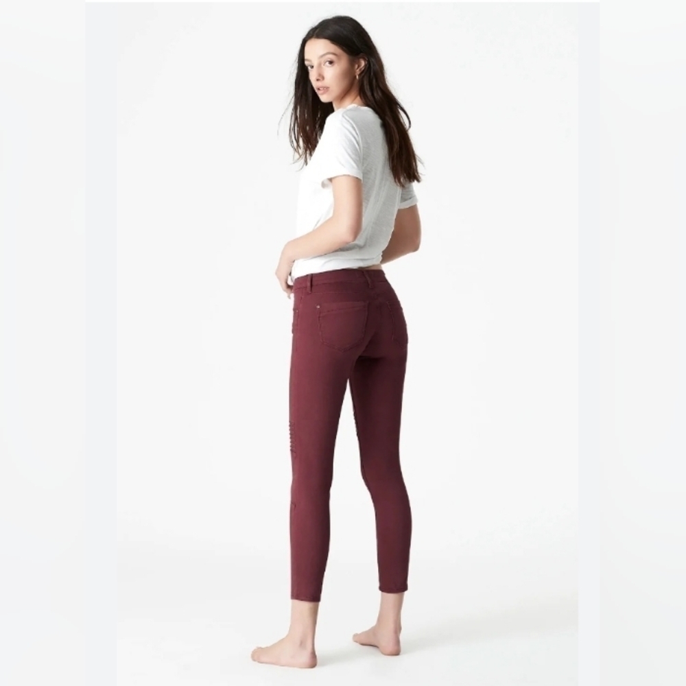 Mavi jeans.